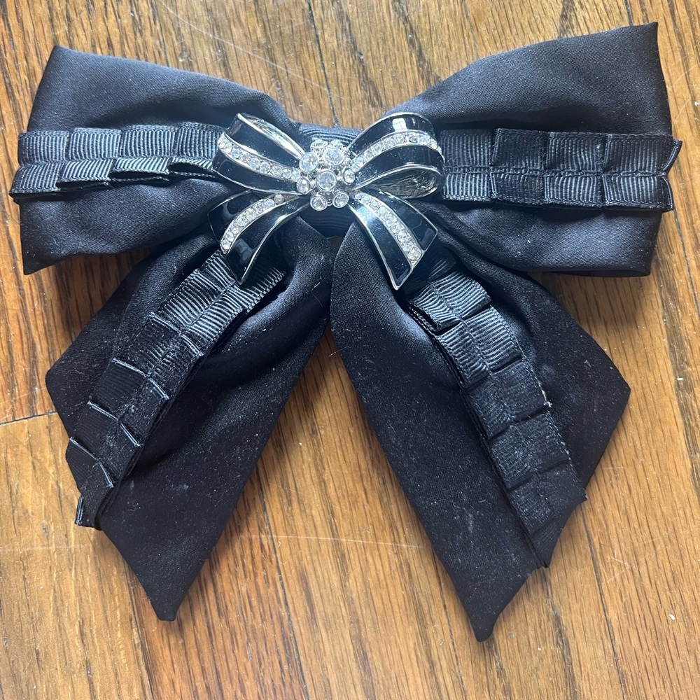 White House Black Market Black bow with sparkly bow enhancement